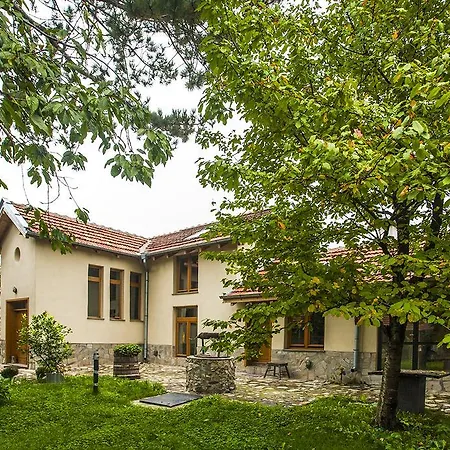 Podkovite Pensiune