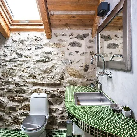 Podkovite Pensiune Karlovo